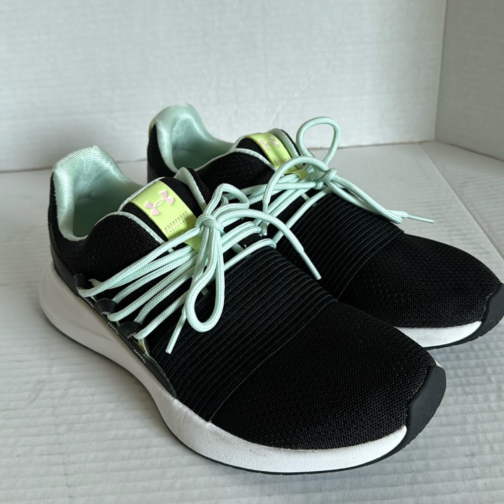 Under Armor Sneakers Tennis Shoes Size 8.5